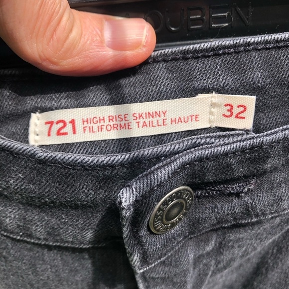 Levi’s 721 High  Rise Skinny Filiforme Black size 32 with stretch - Picture 5 of 6